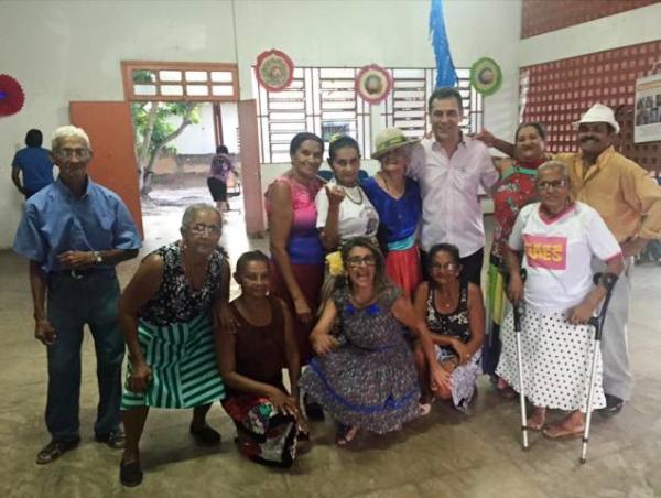 CRAS promove arraial para os idosos(Imagem:Secom)