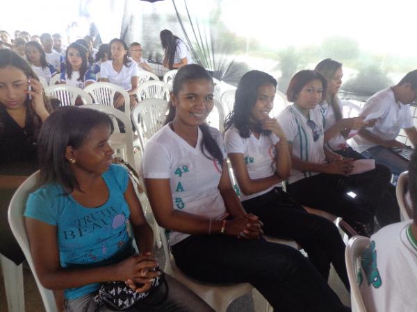 Estudantes e educadores participam de certificação sobre o uso consciente de energia elétrica.(Imagem:FlorianoNews)