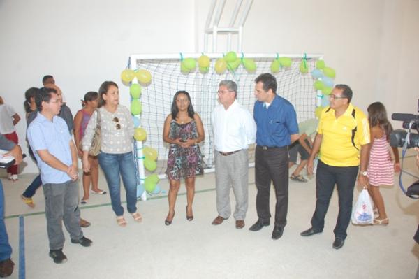 Escola Municipal José Francisco Dutra ganha Quadra Coberta.(Imagem:Secom)