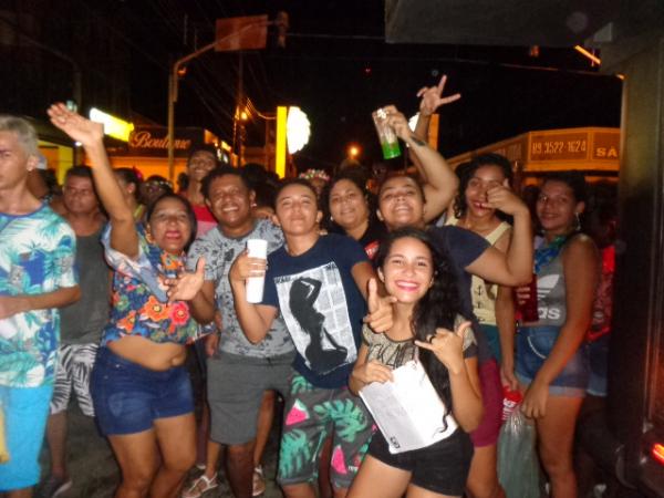 Arrastão com a Banda Selva Branca fecha com chave de ouro o Carnaval de Floriano.(Imagem:FlorianoNews)