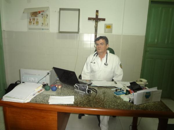 Dr. Manoel Emídio (Imagem:FlorianoNews)