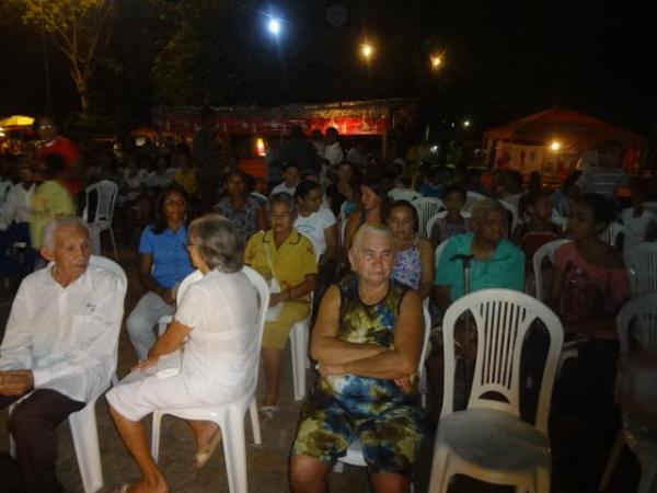 Procissão encerra festejo de Santa Cruz dos Milagres em Floriano.(Imagem:FlorianoNews)