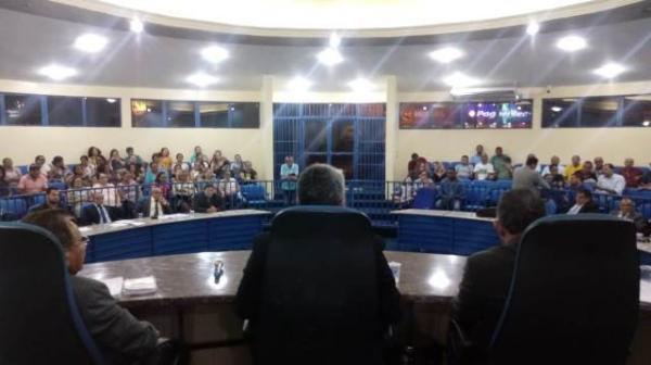 Câmara realiza três sessões para votação de projetos em Floriano.(Imagem:FlorianoNews)