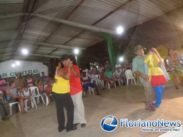 Apresentação de sanfoneiros marca abertura da 45ª Feira Agropecuária de Floriano.(Imagem:FlorianoNews)