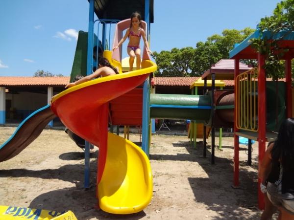 AABB de Floriano inaugurou parque de Lazer infantil.(Imagem:FlorianoNews)