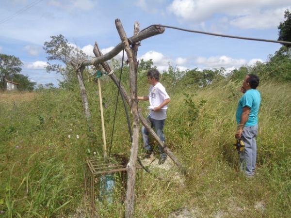 Rotary e SDR visitam poços para implantação de sistema simplificados de água.(Imagem:FlorianoNews)