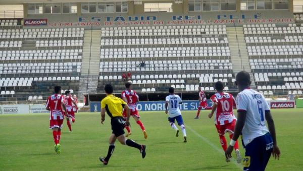 Bahia e Ceará estão invictos o e vão brigar pelo primeiro lugar do Grupo A.(Imagem: (Foto: Viviane Leão/GloboEsporte.com)