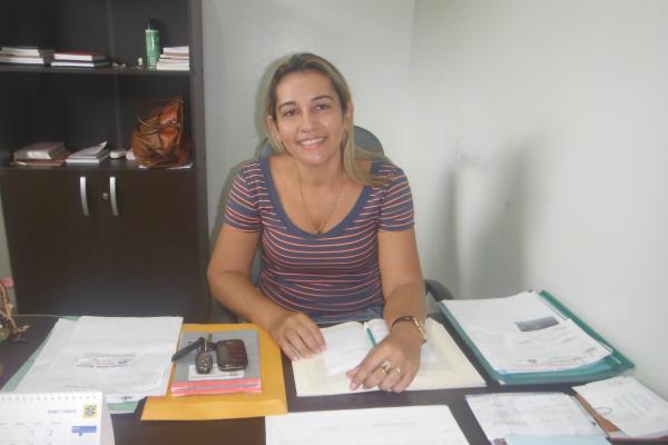 Claudimê Araújo, diretora do hospital.(Imagem:FlorianoNews)