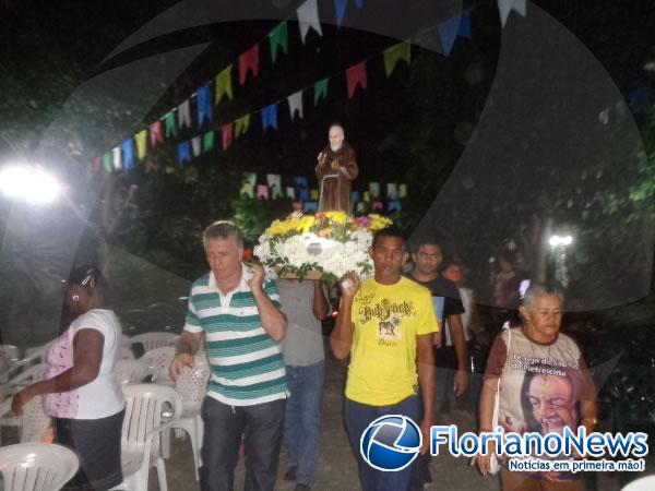 Festejo de São Pio de Pietrelcina é encerrado com procissão e missa.(Imagem:FlorianoNews)