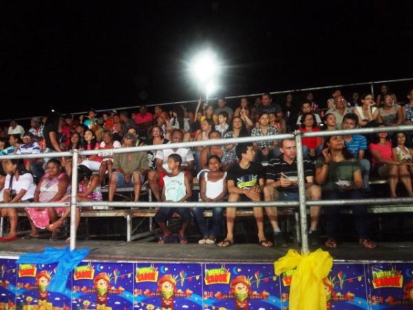 Multidão lota Parque de Exposições no encerramento da I Cidade Junina.(Imagem:FlorianoNews)