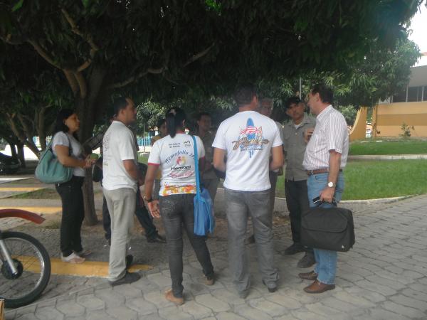 Agentes de saúde e endemias são recebidos pelo prefeito.(Imagem:FlorianoNews)