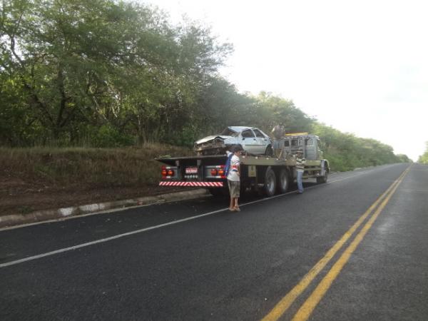 Acidente na BR 343 deixa cinco feridos.(Imagem:FlorianoNews)