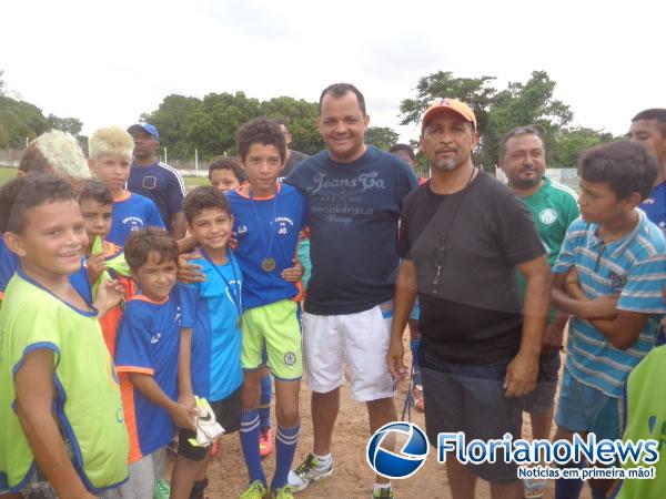 Escolinha do Jó promoveu domingo esportivo em Nazaré do Piauí.(Imagem:FlorianoNews)