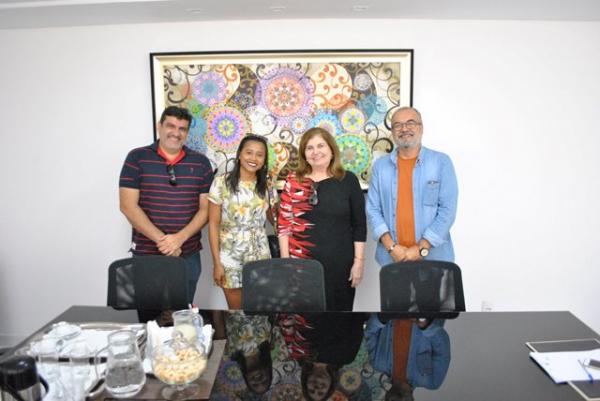 FAESF recebe o diretor da SBS e seus colaboradores do Floriano Shopping.(Imagem:FAESF)