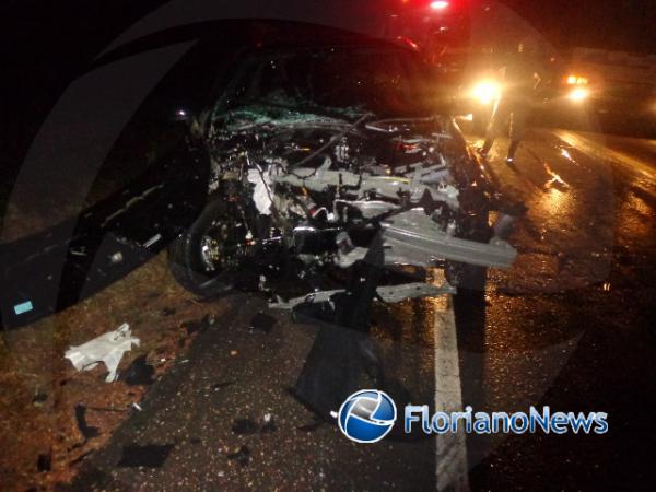 Colisão frontal entre carros deixa três pessoas feridas na PI-140(Imagem:FloriaoNews)