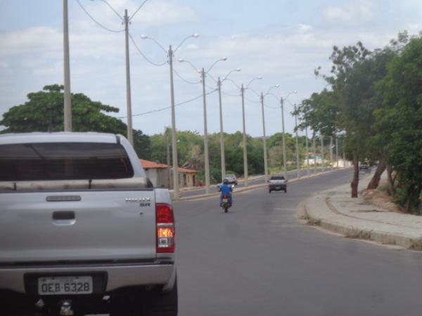 Autoridades acompanham finalização da obra na Avenida Beira Rio.(Imagem:FlorianoNews)