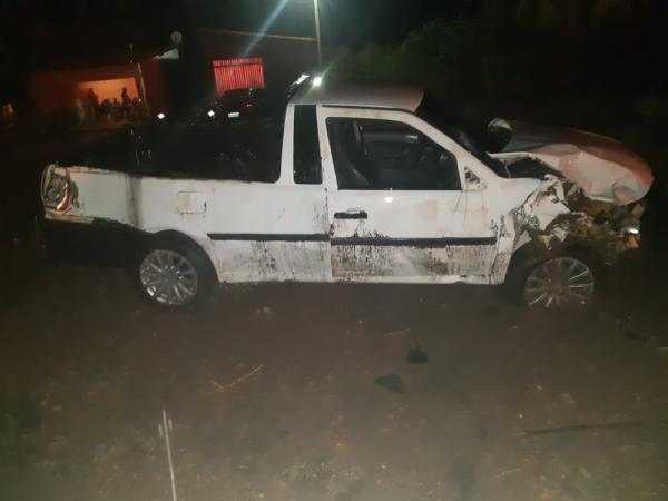 Mulher morre e dois homens ficam feridos em colisão entre carro e moto na BR-020, no Sul do Piauí(Imagem:Polícia Rodoviária Federal)