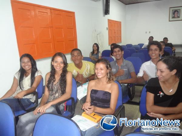 AFES realizou cerimônia de posse dos Grêmios Estudantis de Floriano.(Imagem:FlorianoNews)