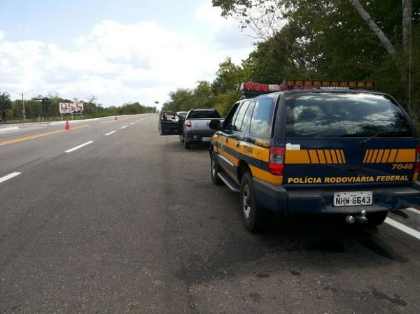 PRF intensifica fiscalização nas estradas no Piauí.(Imagem:Divulgação/PRF)