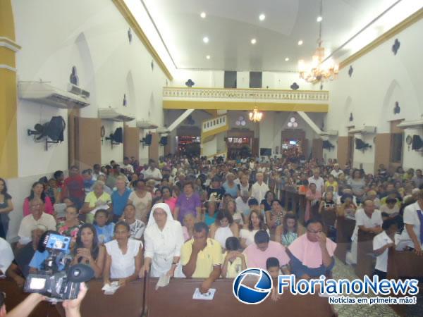 Diocese de Floriano inicia cerimônia de abertura da Porta Santa.(Imagem:FlorianoNews)