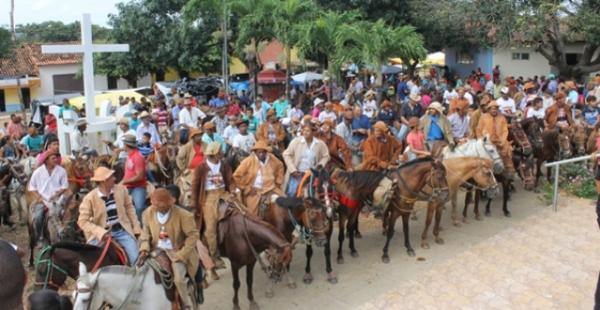 Dia do Vaqueiro é prestigiado por centenas de pessoas em Landri Sales.(Imagem:Portalodia.com)