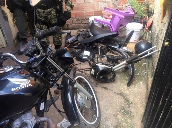 Polícia encontra desmanche de motos em Teresina.(Imagem:Divulgação/Polícia Militar)