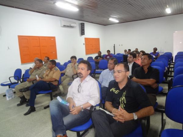 Autoridades discutem segurança para a 42ª Exposição Feira Agropecuária.(Imagem:FlorianoNews)