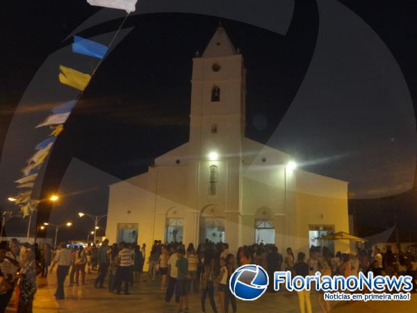 Procissão e missa marcam encerramento dos Festejos de Santo Antônio.(Imagem:FlorianoNews)