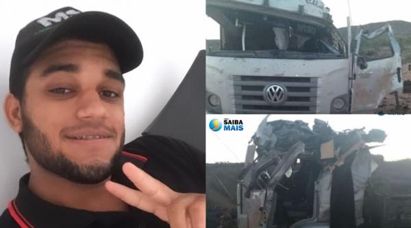 Caminhão carregado de caju tomba na BR-407 em Jaicós e jovem motorista vai parar na UTI em Picos.(Imagem:Divulgação/Portal Saiba Mais)