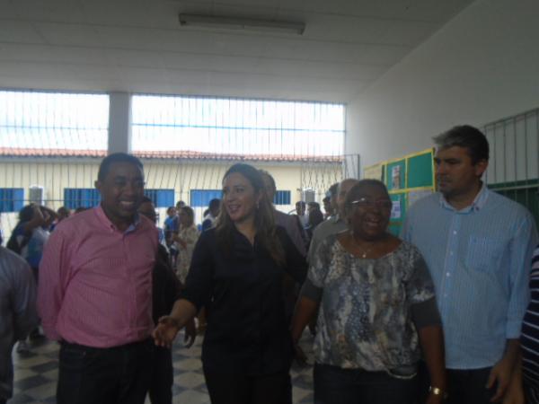 Secretária de Educação visita escolas e abre novas turmas do Pronatec em Floriano.(Imagem:FlorianoNews)