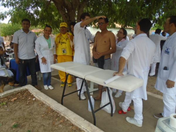 Acadêmicos de Fisioterapia realizam ação social em bairro de Floriano. (Imagem:FlorianoNews)