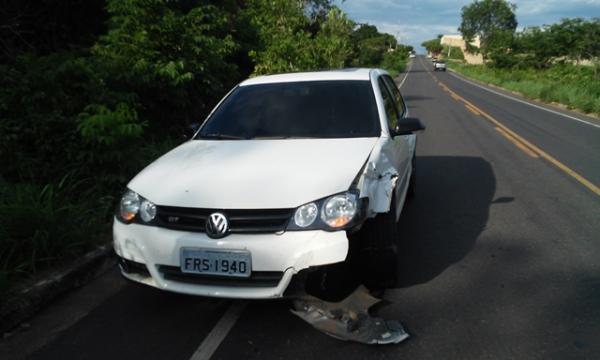 Colisão entre carro e motocicleta deixa piloto com fratura exposta.(Imagem:Jc24horas)