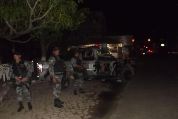 Policia Militar e Força Tática realizam blitz educativa em Floriano.(Imagem:FlorianoNews)