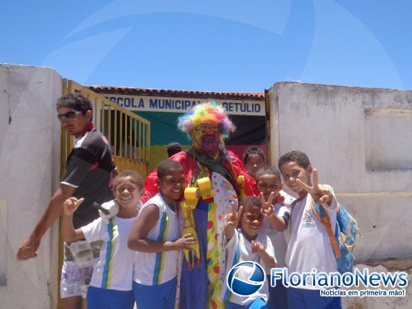 Escola Municipal Getúlio Vargas promove programação especial na Semana da Criança.(Imagem:FlorianoNews)