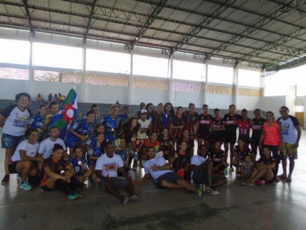 Vitória das Abelhas Rainhas marca encerramento do Torneio Cidade Futsal.(Imagem:FlorianoNews)