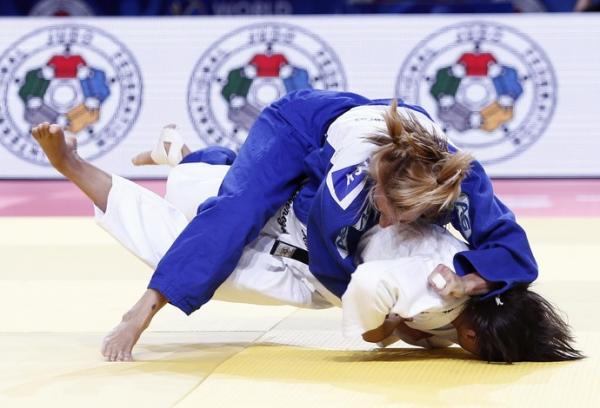 Sarah Menezes perde para Charline Van Snick.(Imagem:Divulgação/IJF)