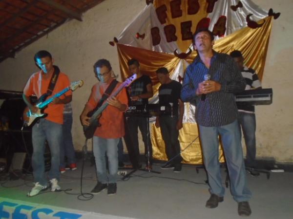 Com canções apaixonadas, Fest Brega agita noite de sábado em Floriano.(Imagem:FlorianoNews)