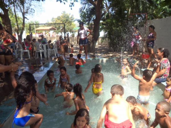 Creche realiza dia de lazer para alunos em comemoração ao Dia das Crianças.(Imagem:FlorianoNews)