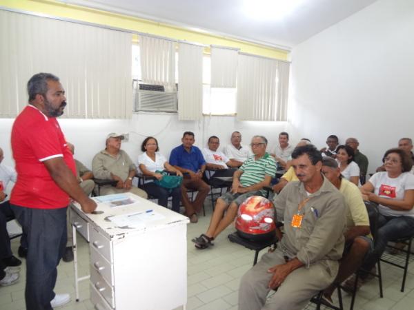 SINSEP-PI realizou encontro com servidores da saúde.(Imagem:FlorianoNews)