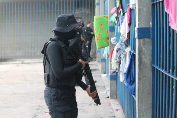 Operação apreendeu 37 celulares na penitenciária José de Ribamar Leite, em Teresina.(Imagem:Sejus - PI)