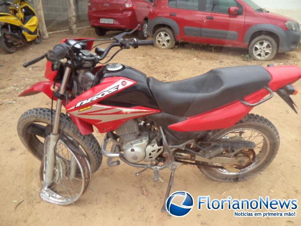 Em Barão de Grajaú motociclista colide contra carro e é atropelado enquanto recebe socorro.(Imagem:FlorianoNews)