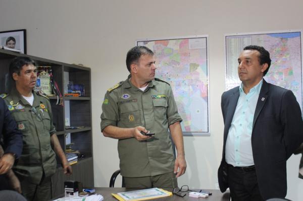 Comanda da Polícia Militar do Piauí em reunião com o Nucepe.(Imagem:Catarina Costa/G1 PI)