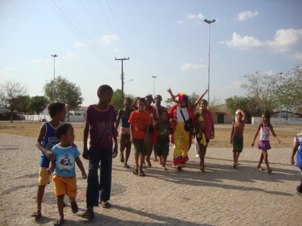 Uma caminhada com as crianças do bairro Taboca(Imagem:redação)