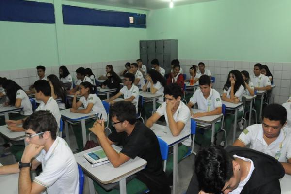 Ensino médio público de qualidade(Imagem:João Albert e Francisco Leal)