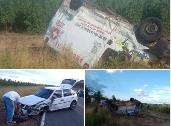 Ambulância de Marcos Parente capota após colisão e condutor é encaminhado para o HTN.(Imagem:Francinaldopublicidades)