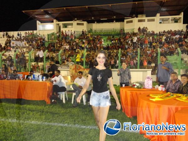 Realizado com sucesso Festival Estudantil ?Uma Noite de Beleza, Voz e Elegância? de Floriano.(Imagem:FlorianoNews)