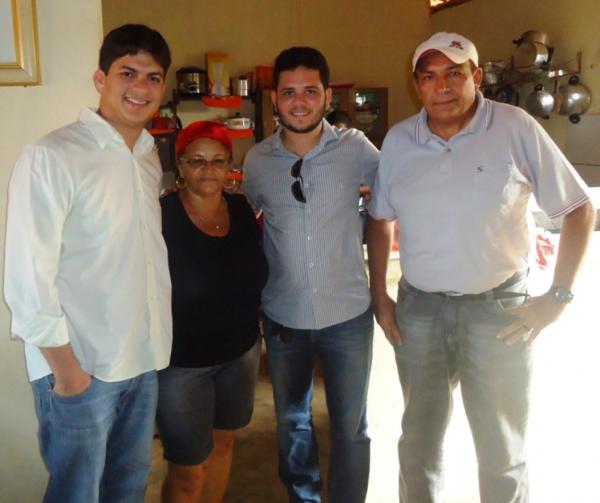 Enéas Maia participou de almoço na localidade Porteiras.(Imagem:Assessoria de Comunicação)
