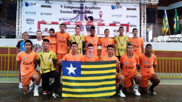 Equipe piauiense campeão escolar de handebol pelo terceiro ano seguido.(Imagem:Divulgação)