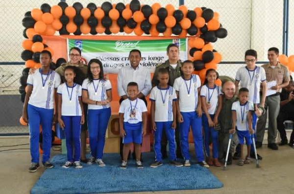 Alunos participam de formatura do PROERD em Floriano.(Imagem:SECOM)