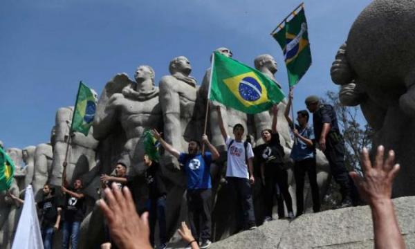 Manifestações contra Bolsonaro ocuparam ruas em vários estados.(Imagem:Divulgação)